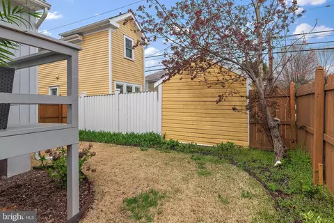 Exterior - 503 Burnside St, Annapolis, MD 21403 photo 11 of 15