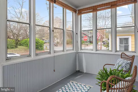 Exterior - 503 Burnside St, Annapolis, MD 21403 photo 4 of 15