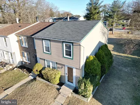 3617 Robin Air Ct, Pasadena, MD 21122