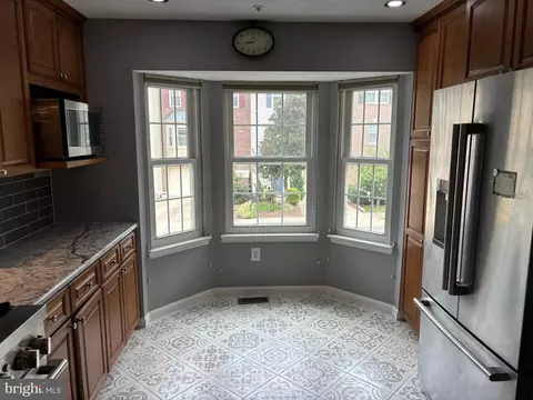 Kitchen - 2517 Smoketree Ln, Crofton, MD 21114 photo 2 of 3