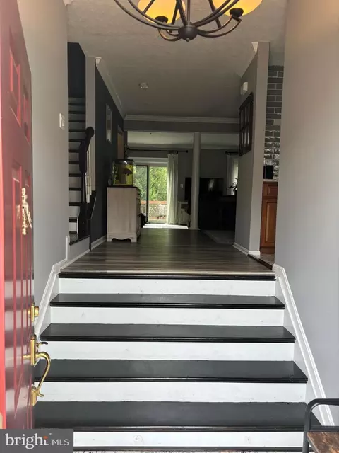 Entry Way - 2517 Smoketree Ln, Crofton, MD 21114 photo 1 of 4