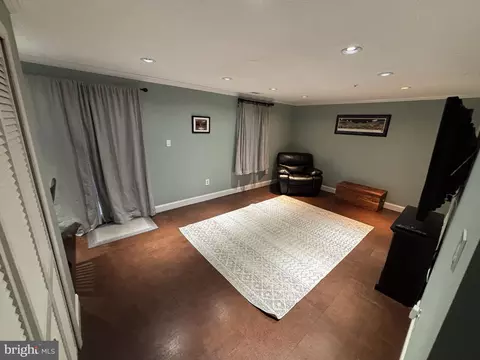 Living - 2517 Smoketree Ln, Crofton, MD 21114 photo 1 of 1