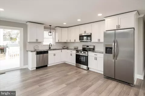 7743 Meadow Rd, Pasadena, MD 21122 photo 9