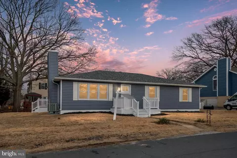 7743 Meadow Rd, Pasadena, MD 21122