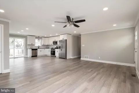 7743 Meadow Rd, Pasadena, MD 21122 photo 6