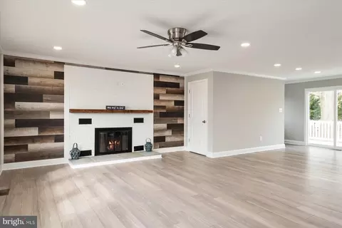 7743 Meadow Rd, Pasadena, MD 21122 photo 3
