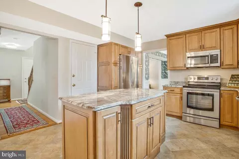 418 Applegate Ct, Linthicum Heights, MD 21090 photo 11