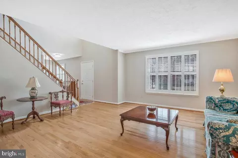 418 Applegate Ct, Linthicum Heights, MD 21090 photo 5