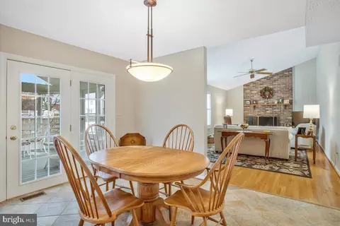 418 Applegate Ct, Linthicum Heights, MD 21090 photo 14