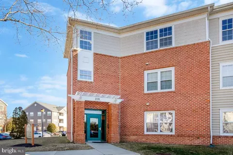 319 Eagle Landing Ct #C, Odenton, MD 21113