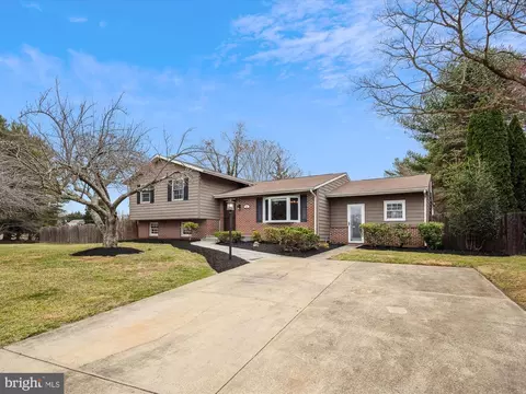 1831 Brett Ct, Annapolis, MD 21401