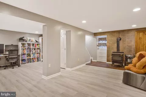 Other - 7912 Belhaven Ave, Pasadena, MD 21122 photo 12 of 17