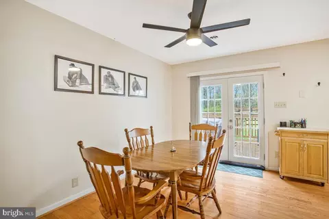 Dining - 7912 Belhaven Ave, Pasadena, MD 21122 photo 1 of 1