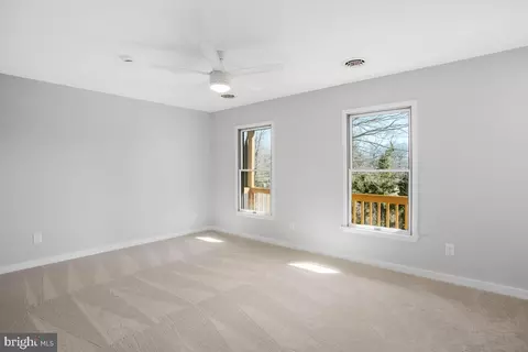 Bedroom - 4920 Thomas Dr, Shady Side, MD 20764 photo 2 of 5