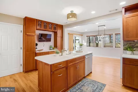 Kitchen - 4920 Thomas Dr, Shady Side, MD 20764 photo 2 of 5