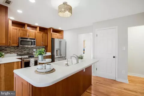 Kitchen - 4920 Thomas Dr, Shady Side, MD 20764 photo 5 of 5