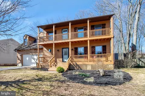 4920 Thomas Dr, Shady Side, MD 20764