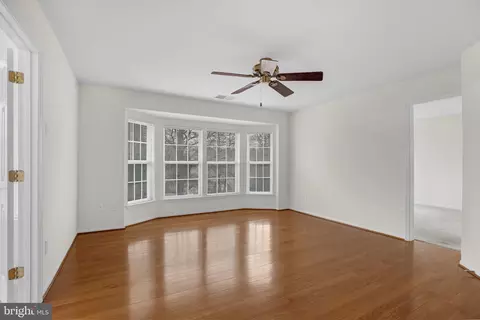 Living - 1557 Chapman Rd, Crofton, MD 21114 photo 4 of 5