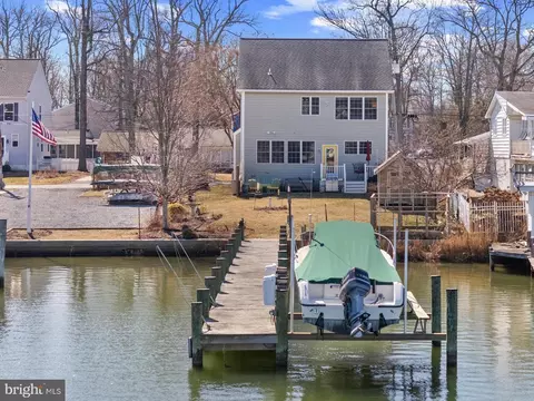 1256 Washington Dr, Annapolis, MD 21403