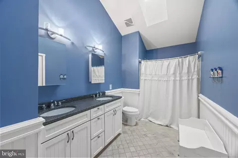 Bath - 415 Edgewater Rd, Pasadena, MD 21122 photo 2 of 3