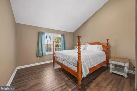 Bedroom - 415 Edgewater Rd, Pasadena, MD 21122 photo 2 of 3