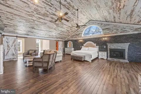 Other - 415 Edgewater Rd, Pasadena, MD 21122 photo 3 of 11