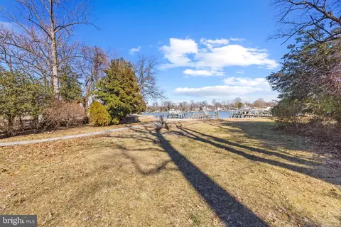 Exterior - 415 Edgewater Rd, Pasadena, MD 21122 photo 4 of 4