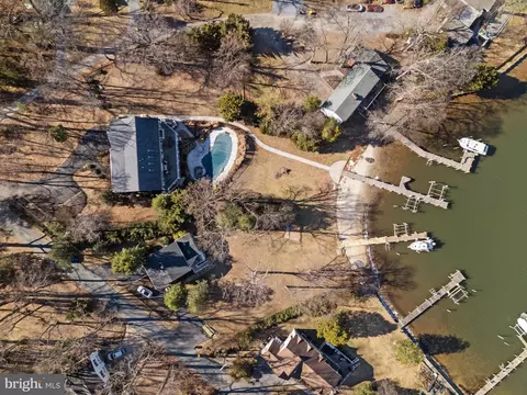 View/Area - 415 Edgewater Rd, Pasadena, MD 21122 photo 2 of 5