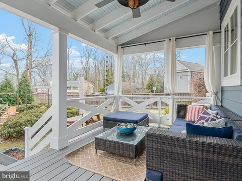 Exterior - 2979 Valley View Rd, Annapolis, MD 21401 photo 1 of 17