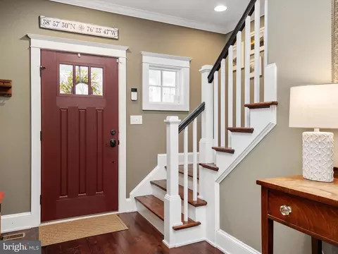 Entry Way - 2979 Valley View Rd, Annapolis, MD 21401 photo 1 of 3