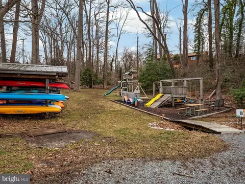 Exterior - 2979 Valley View Rd, Annapolis, MD 21401 photo 17 of 17