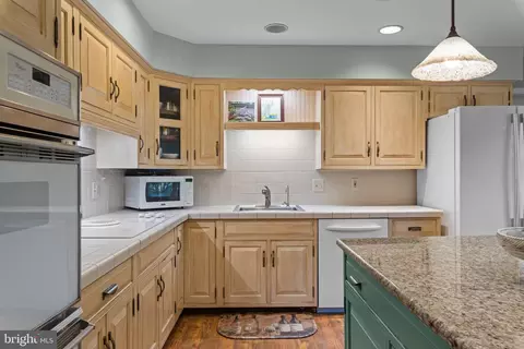 157 Cardamon Dr, Edgewater, MD 21037 photo 14