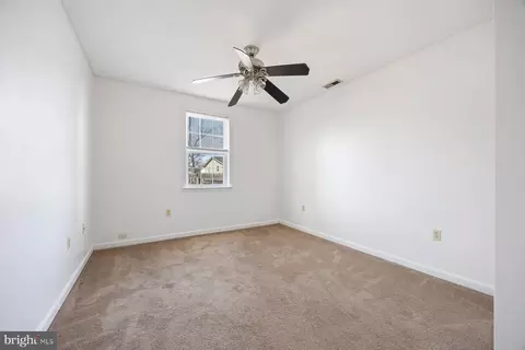 Bedroom - 754 212th St, Pasadena, MD 21122 photo 7 of 9