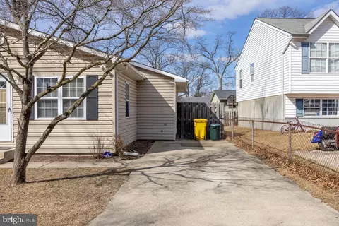 Other - 754 212th St, Pasadena, MD 21122 photo 3 of 9