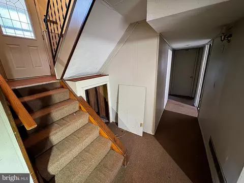 Entry Way - 8267 Old Mill Rd, Pasadena, MD 21122 photo 5 of 6