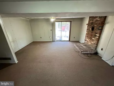 Living - 8267 Old Mill Rd, Pasadena, MD 21122 photo 6 of 7
