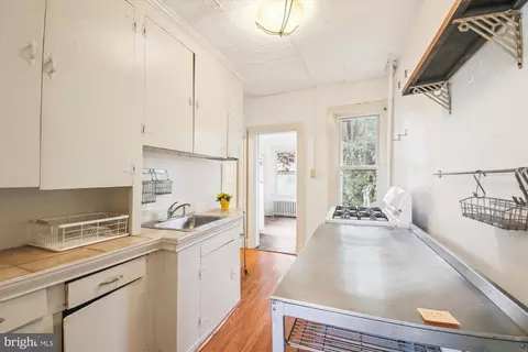 Kitchen - 263 Hanover St, Annapolis, MD 21401 photo 1 of 2