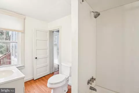 Bath - 263 Hanover St, Annapolis, MD 21401 photo 1 of 2