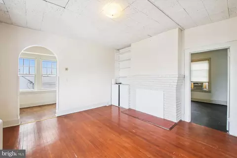 Living - 263 Hanover St, Annapolis, MD 21401 photo 5 of 9
