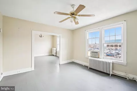 Living - 263 Hanover St, Annapolis, MD 21401 photo 7 of 9