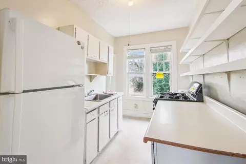 Kitchen - 263 Hanover St, Annapolis, MD 21401 photo 2 of 2