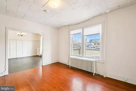 Living - 263 Hanover St, Annapolis, MD 21401 photo 3 of 9