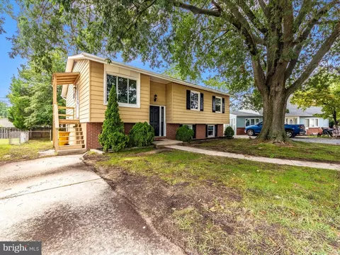 108 Inglewood Dr, Glen Burnie, MD 21060