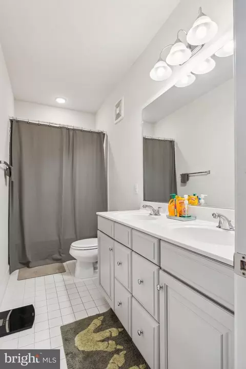Bath - 7635 Stemhart Ln, Hanover, MD 21076 photo 3 of 3