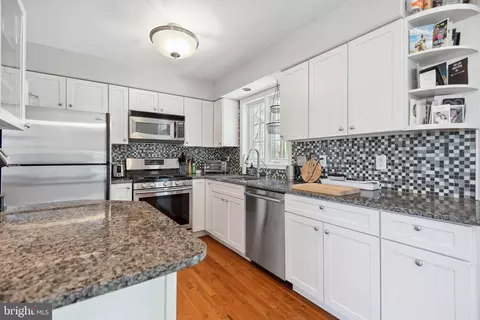 Kitchen - 4906 Lee Blvd, Shady Side, MD 20764 photo 3 of 4