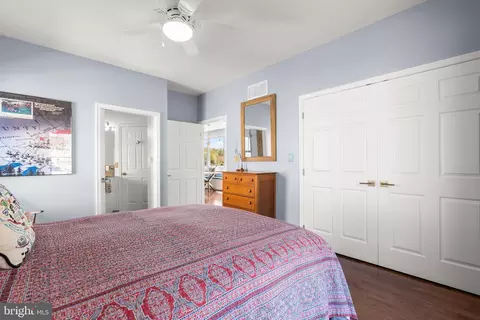 Bedroom - 474 Riverside Dr, Pasadena, MD 21122 photo 2 of 9