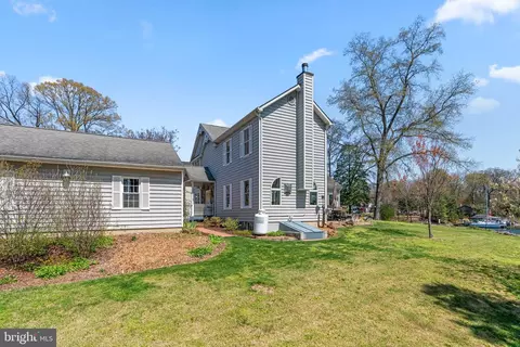 Exterior - 474 Riverside Dr, Pasadena, MD 21122 photo 5 of 6