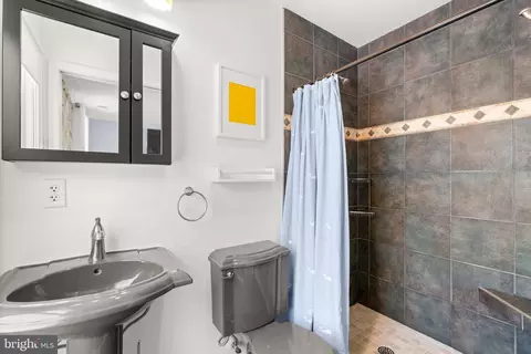 Bath - 474 Riverside Dr, Pasadena, MD 21122 photo 5 of 5