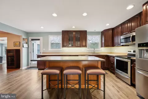 8331 Westside Dr, Millersville, MD 21108