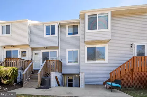 1619 Fendall Ct, Crofton, MD 21114